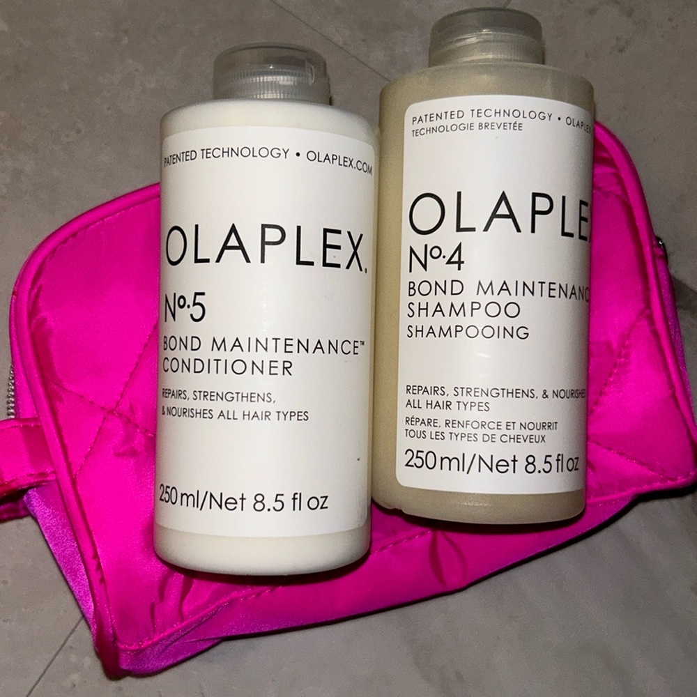 OLAPLEX 8.5oz Shampoo + Conditioner SET includes a small accessory bag